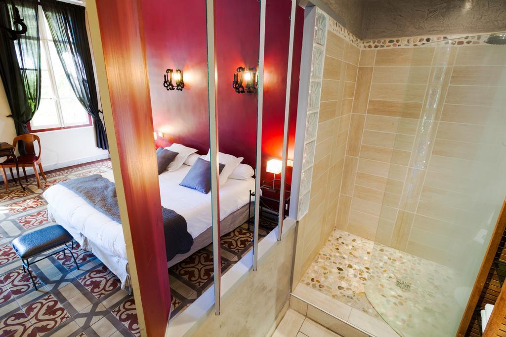 Auberge Du Pont Romain Сомм'єр-дю-Клен Екстер'єр фото