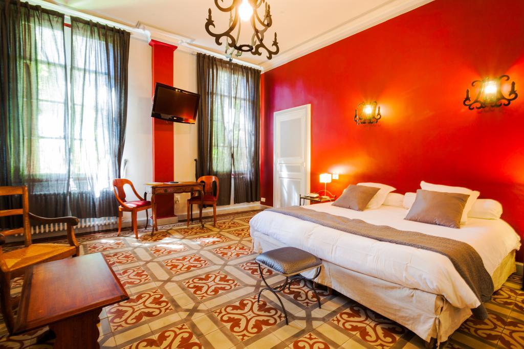 Auberge Du Pont Romain Сомм'єр-дю-Клен Номер фото
