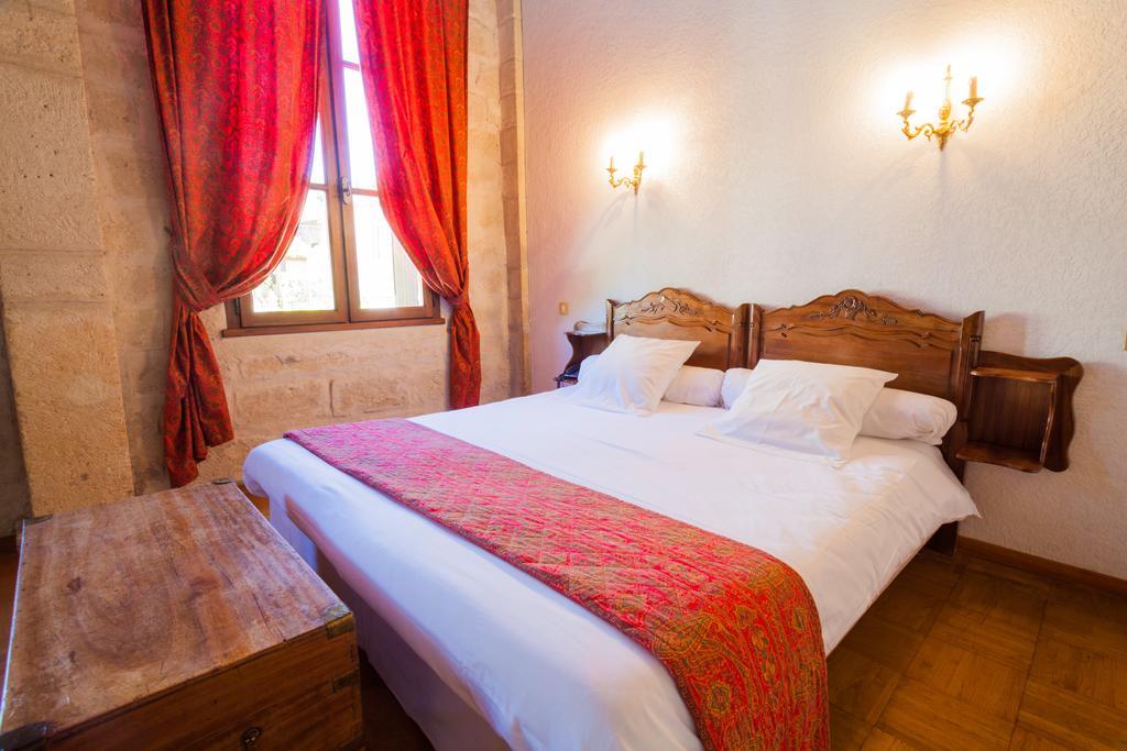 Auberge Du Pont Romain Сомм'єр-дю-Клен Номер фото