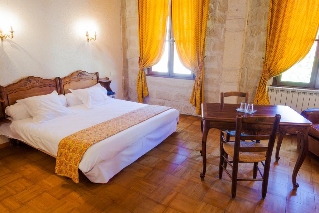 Auberge Du Pont Romain Сомм'єр-дю-Клен Номер фото